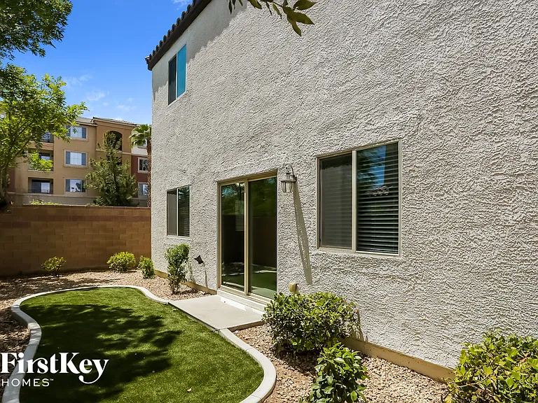 7600 Scarlet Tapestry Ct — Photo 15