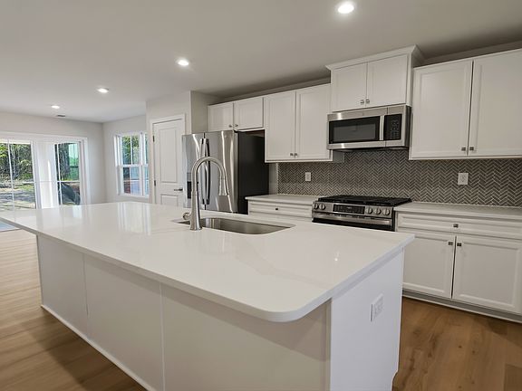 Nassau Cove - End Unit!