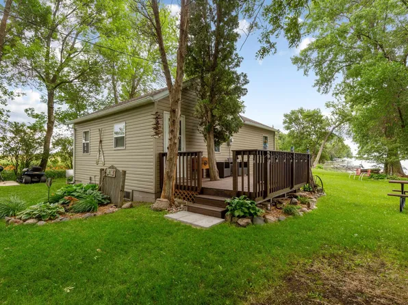 4927 107th St, Dolliver, IA 50531