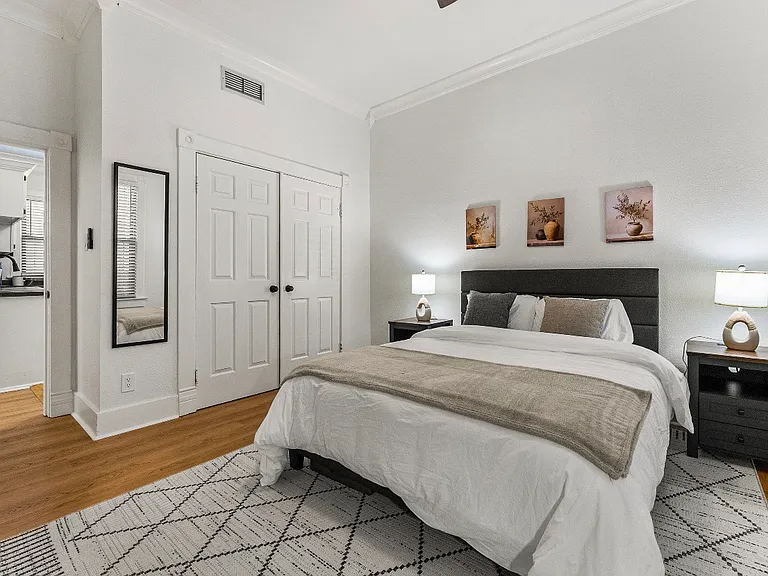 2042 Elzey Ave — Photo 11