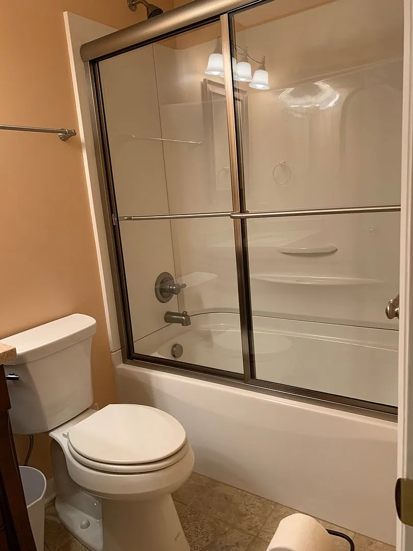 3 Bedroom 2.5 Bath Townhouse — Photo 4