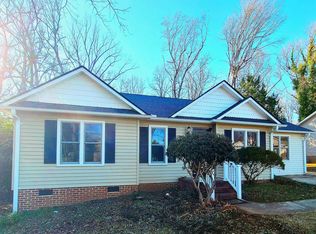 200 Dunwoody Dr, Simpsonville, SC 29681