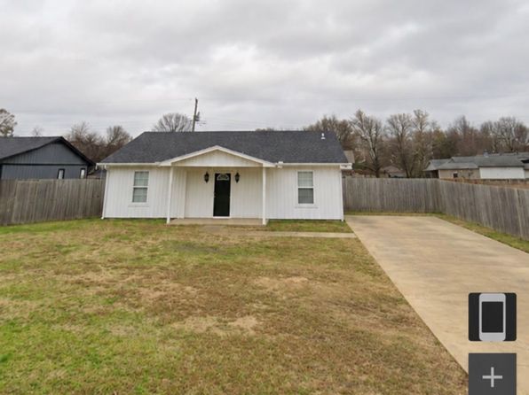 32 Marshall Ave