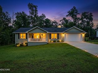 204 Nehasane Ln, Crossville, TN 38572