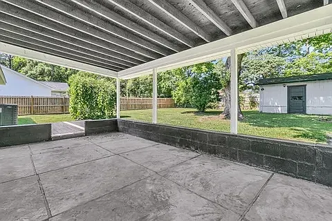109 Camellia Rd — Photo 42