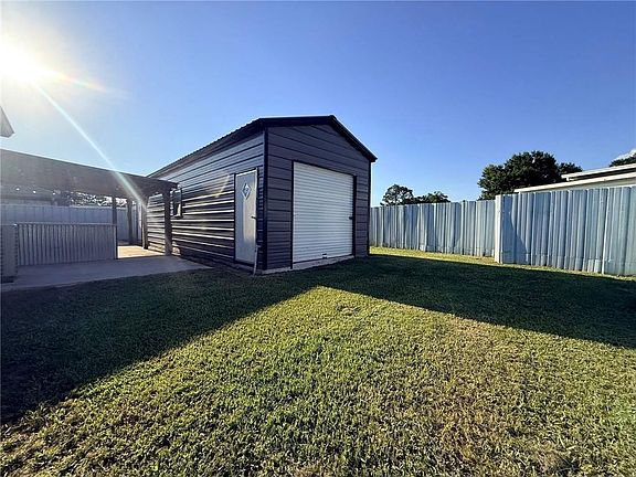 2nd image of 2636 Pin Oak Dr