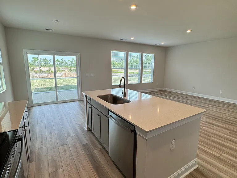 7419 Linda Vista Ln — Photo 6