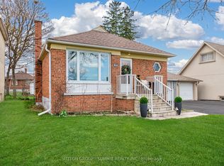 51 Barrhead Cres, Toronto, ON M9W 3Z8