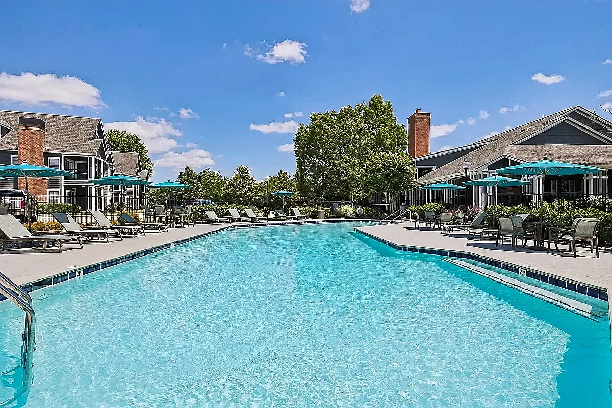 Cason Estates — Photo 2