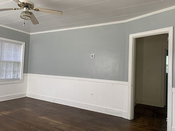 2nd image of 1105 N Charlotte Ave