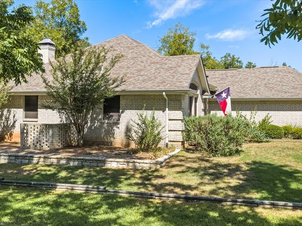 9008 Magnolia Vale Dr, Granbury, TX 76049