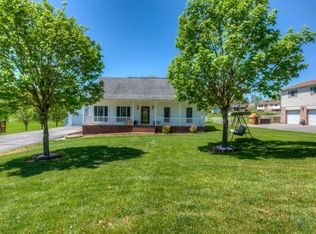 22312 Willow Creek Cir, Bristol, VA 24202