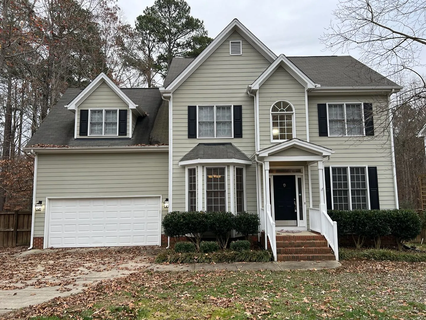 Large 3 bedroom home in Southpoint! — Photo 3