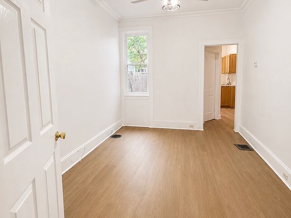 3rd image of 2030 E Wishart St Floor 1