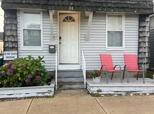 31 Highland Ave, Hampton, NH 03842