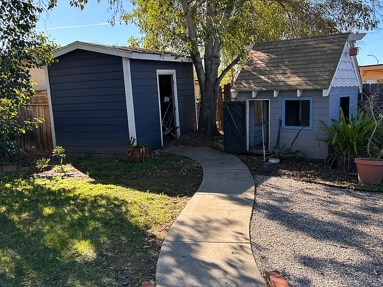2109 Beartrap Pl — Photo 12