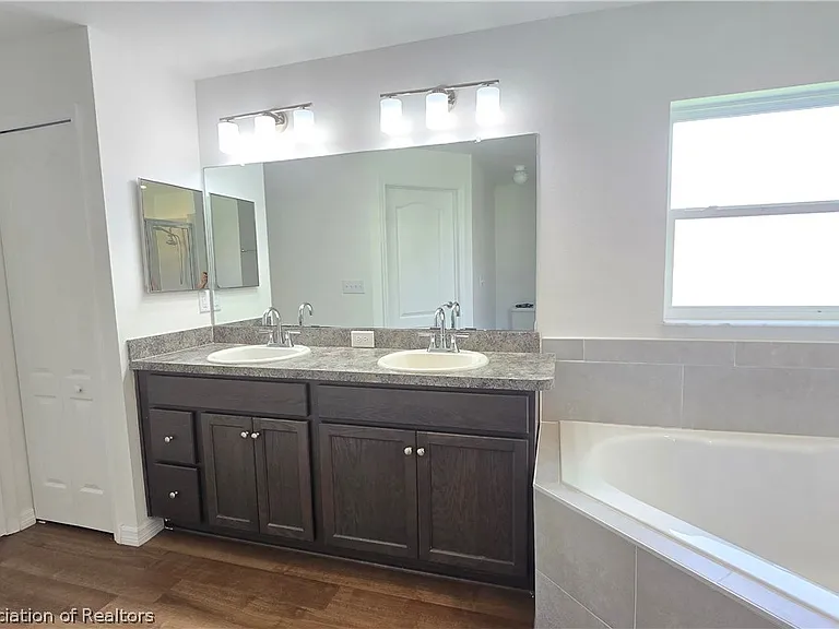 4720 San Lorenzo Dr — Photo 23