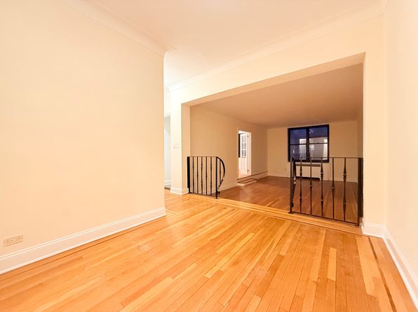 310 E 75th St APT 3L