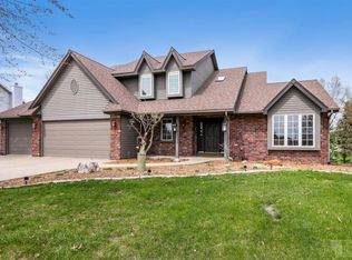 2109 Idaho Dr, Pella, IA 50219