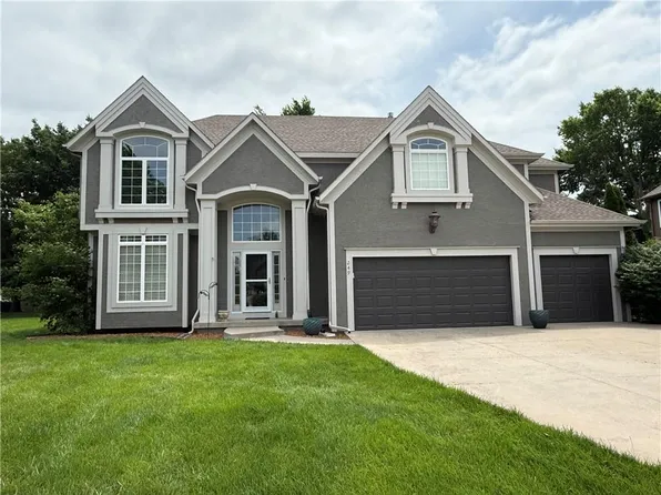 249 NE Misty Meadow Dr, Lees Summit, MO 64064