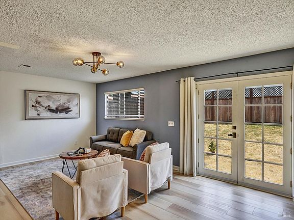5th image of 1650 Peggy Ln