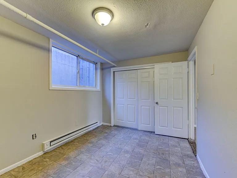1869 W Mosier Pl — Photo 10