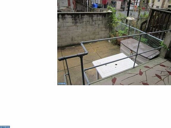 4th image of 6121 Elmwood Ave