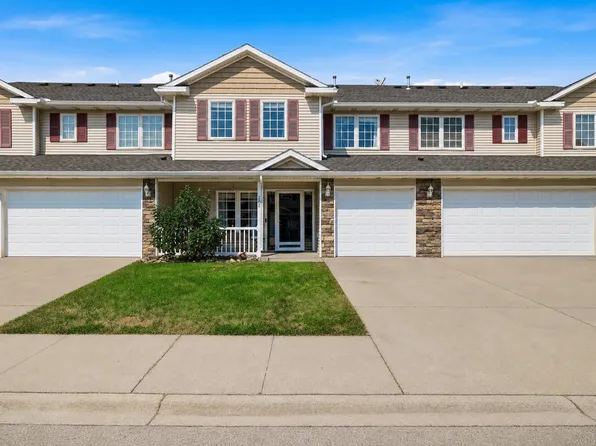 2005 SW 35th St #202, Ankeny, IA 50021