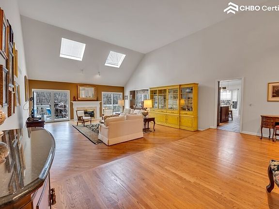 Step-down living area