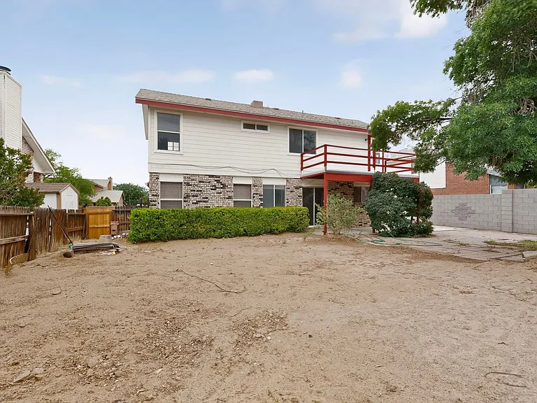 7817 Sunrose Dr NW — Photo 28