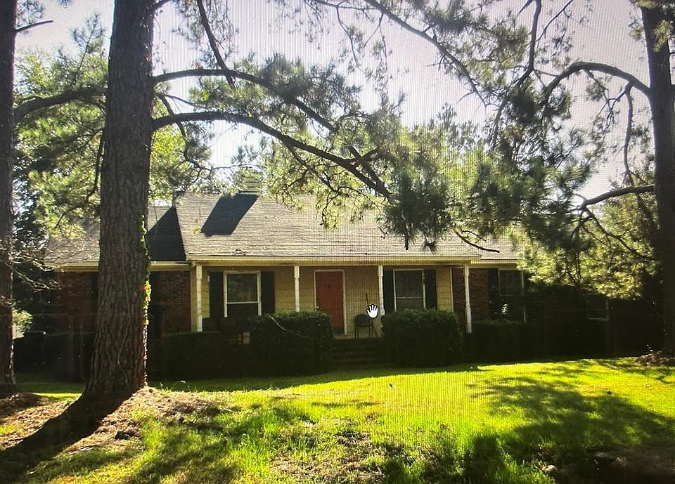 1st image of 600 Shamrock Dr
