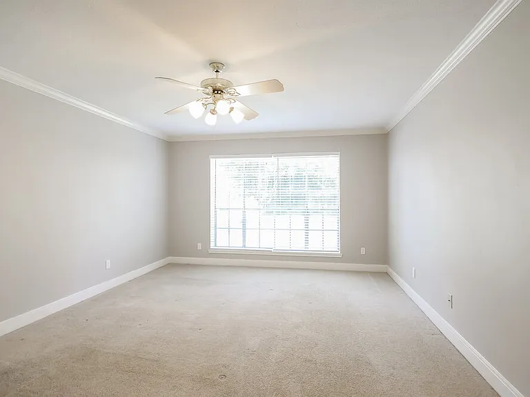 3102 Hickory Falls Dr — Photo 10
