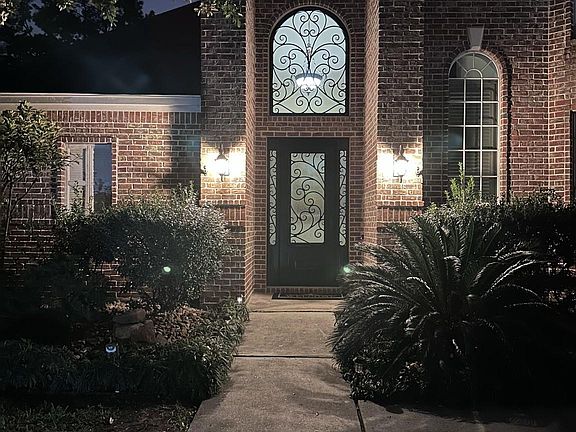 5th image of 25714 Lake Lawn Dr