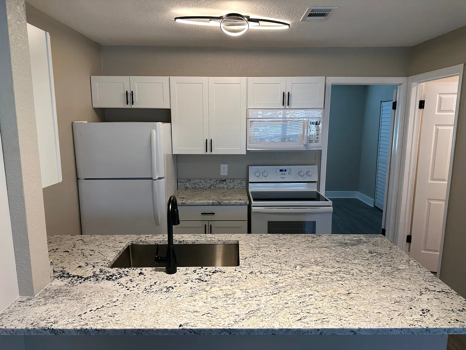1462 Hamlet Avenue Unit #5 — Photo 4