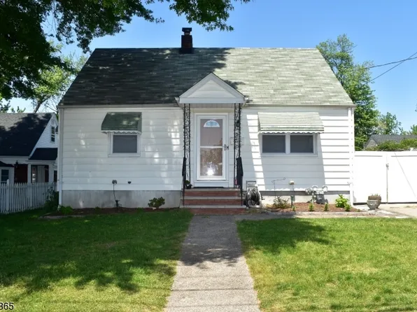 233 Rudolph Ave, Elmwood Park Boro, NJ 07407