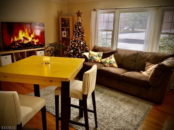 8 Stanford Dr #1a, Bridgewater Twp., NJ 08807