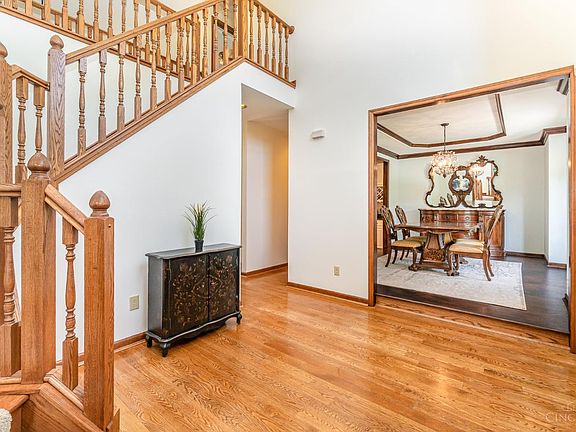 5th image of 5851 Woodthrush Ln