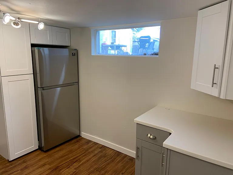 605 Edwards St #B — Photo 15
