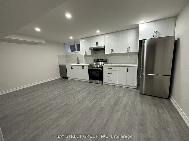 17 Kilkenny Dr #LOWER — Photo 9