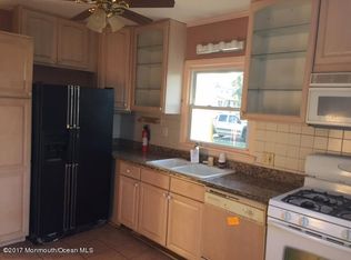 31 Bond St, Freehold, NJ 07728