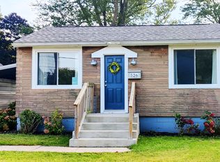 526 Chambers St, South Haven, MI 49090