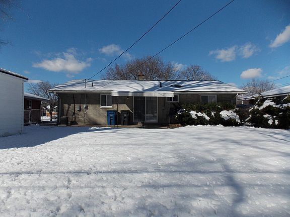 4th image of 36011 Avondale St
