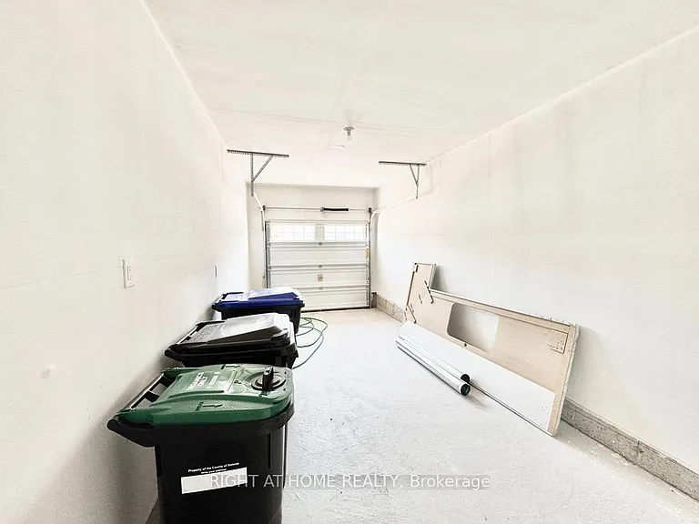12 Daisy St — Photo 15