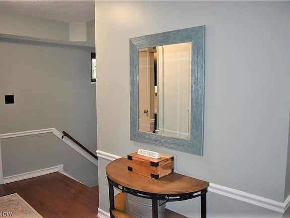 3rd image of 142 Kimrose Ln