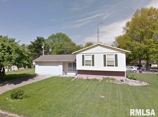 218 Cheyenne Dr, Auburn, IL 62615
