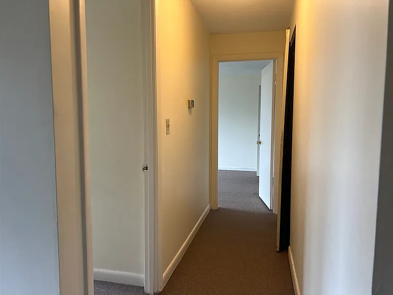 900 Governors Dr #22 — Photo 11