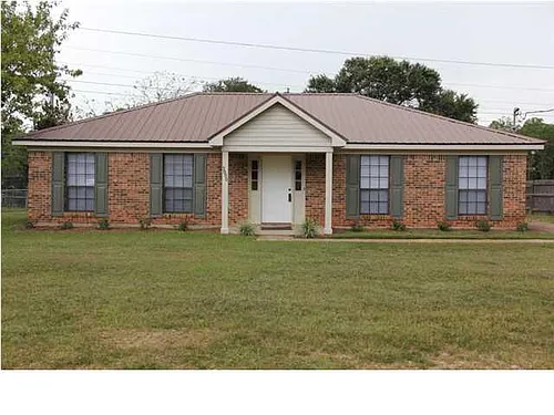 5000 Langham Pl Photo 1