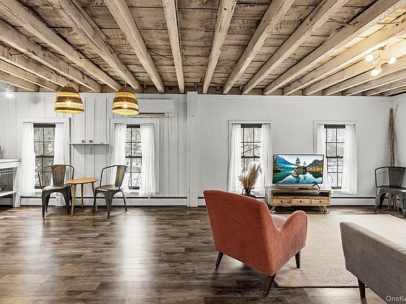 5th image of 465 Abeel Street