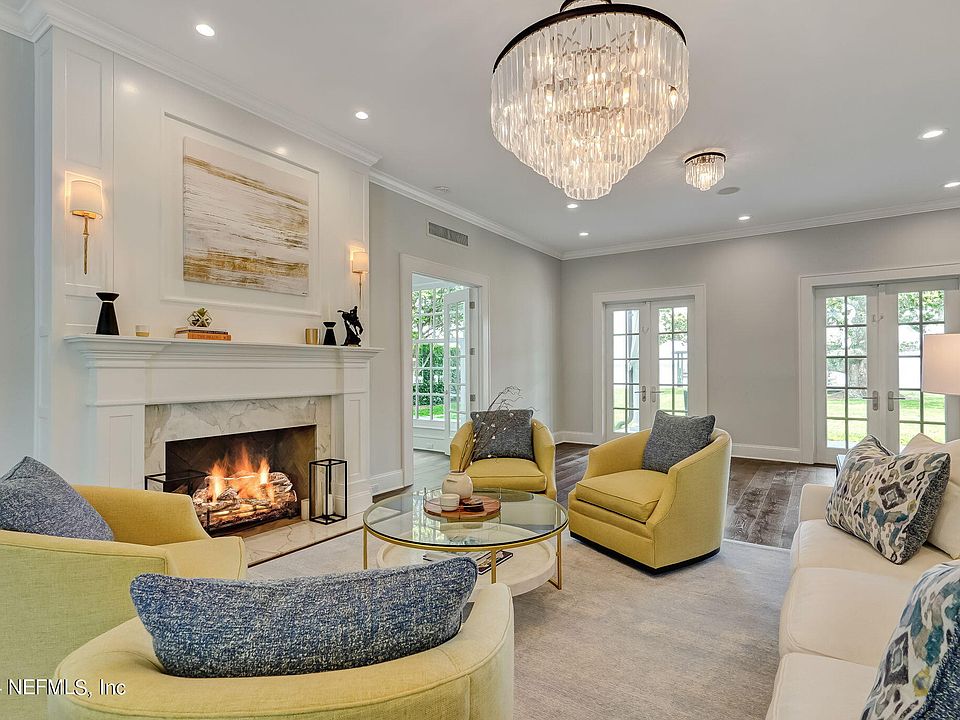 1st image of 1875 AVONDALE Circle