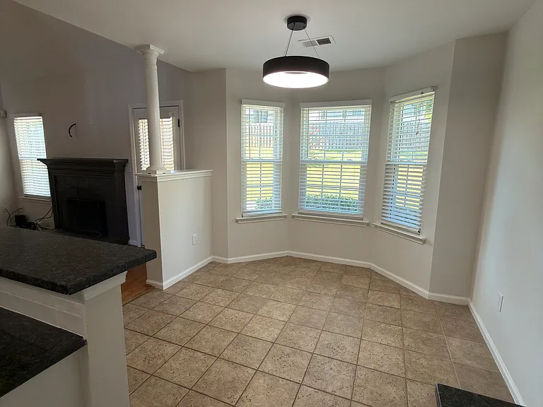 4015 Crabapple Lake Ct — Photo 9